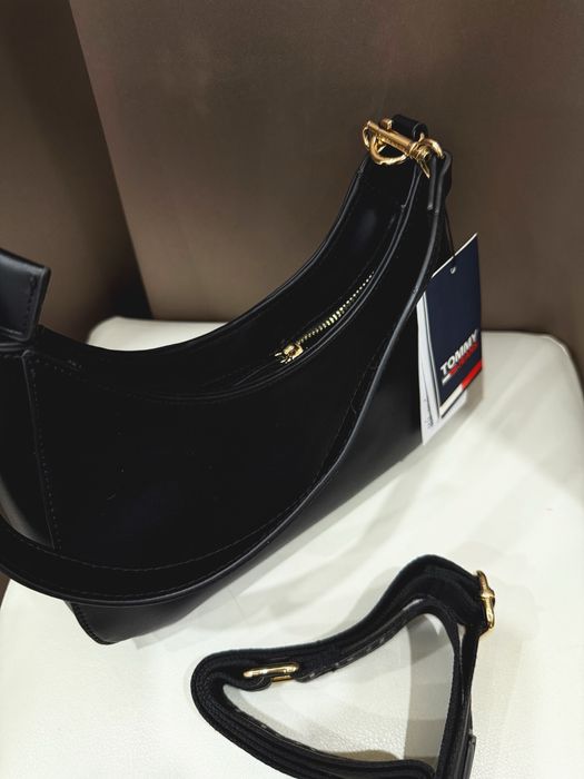 Новая сумочка Tommy Hilfiger