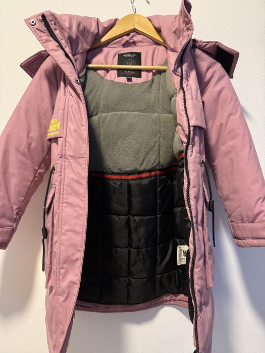 Зимние куртки отдам даром