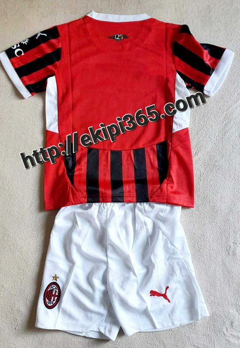 Последни - AC Milan титулярен детски футболен екип 2024/25