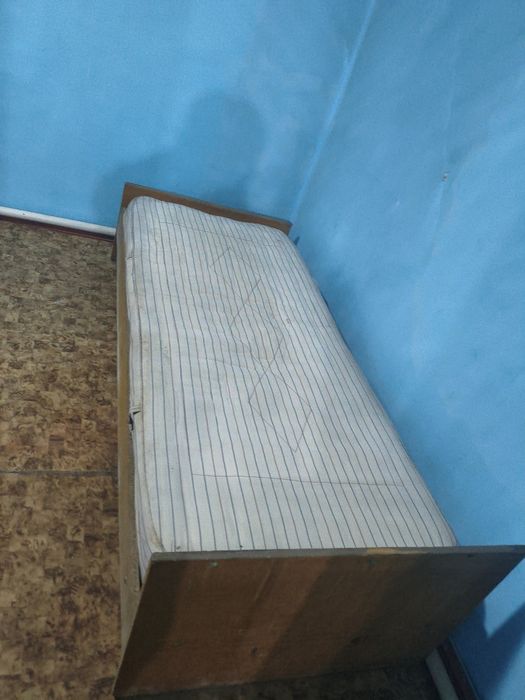 Кровать одноместный