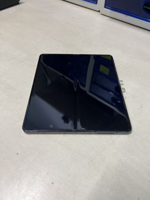 Display original samsung fold 4 / fold 5