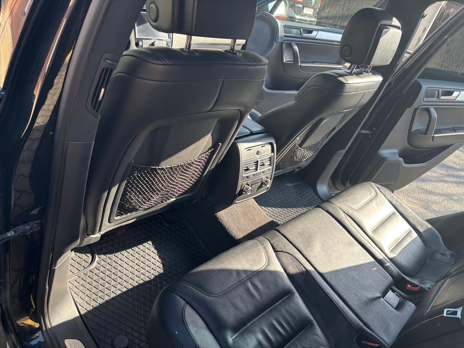 VW Touareg an 2013