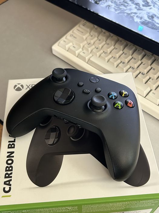 Геймпад Xbox Wireless