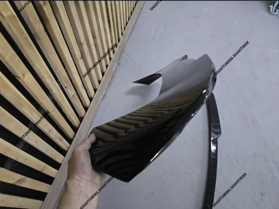 BMW E70 спойлер зубастик