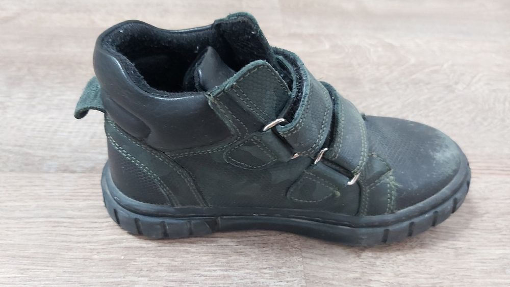 Детские осенние ботинки