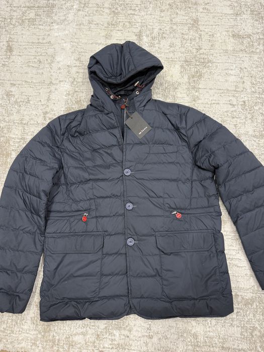 Продам мужской пуховик Kiton