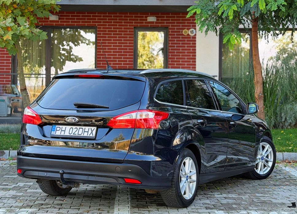 FORD Focus 2012 — imagine 3