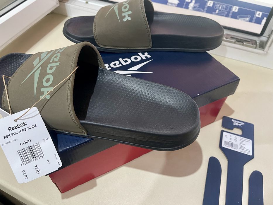 Сланцы Reebok оригинал 100%