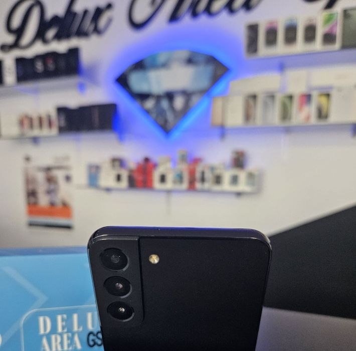 Samsung S22+ Plus / Black / DeluxGSM