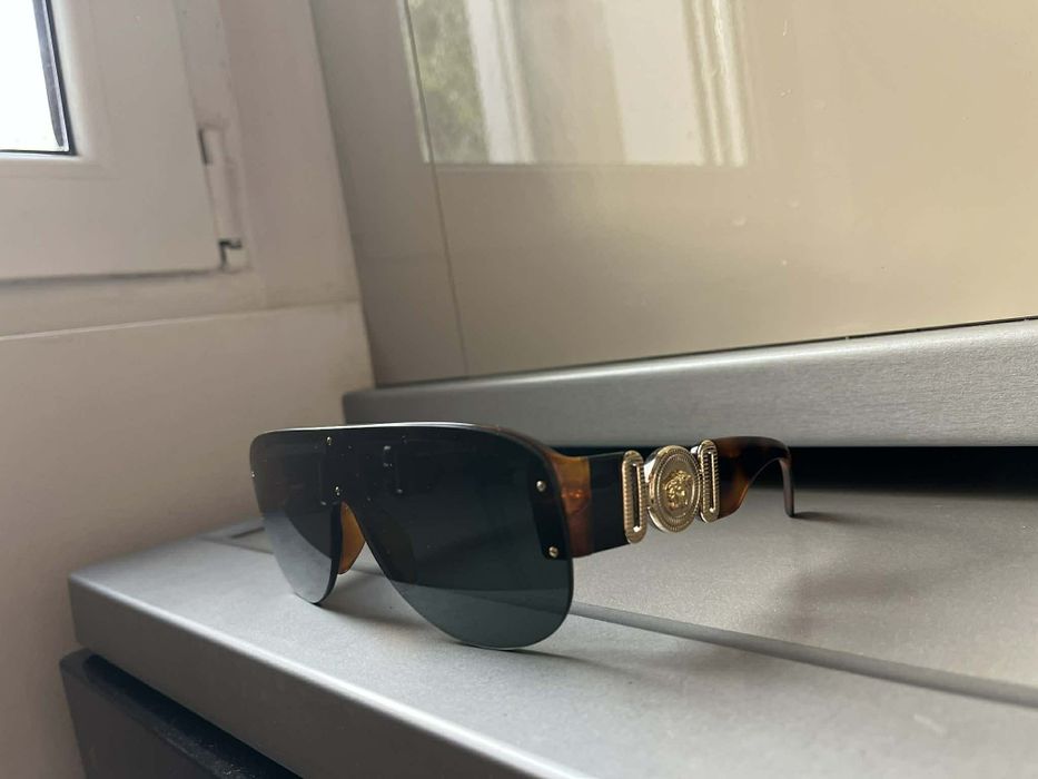 Vand ochelari Versace 100% originali