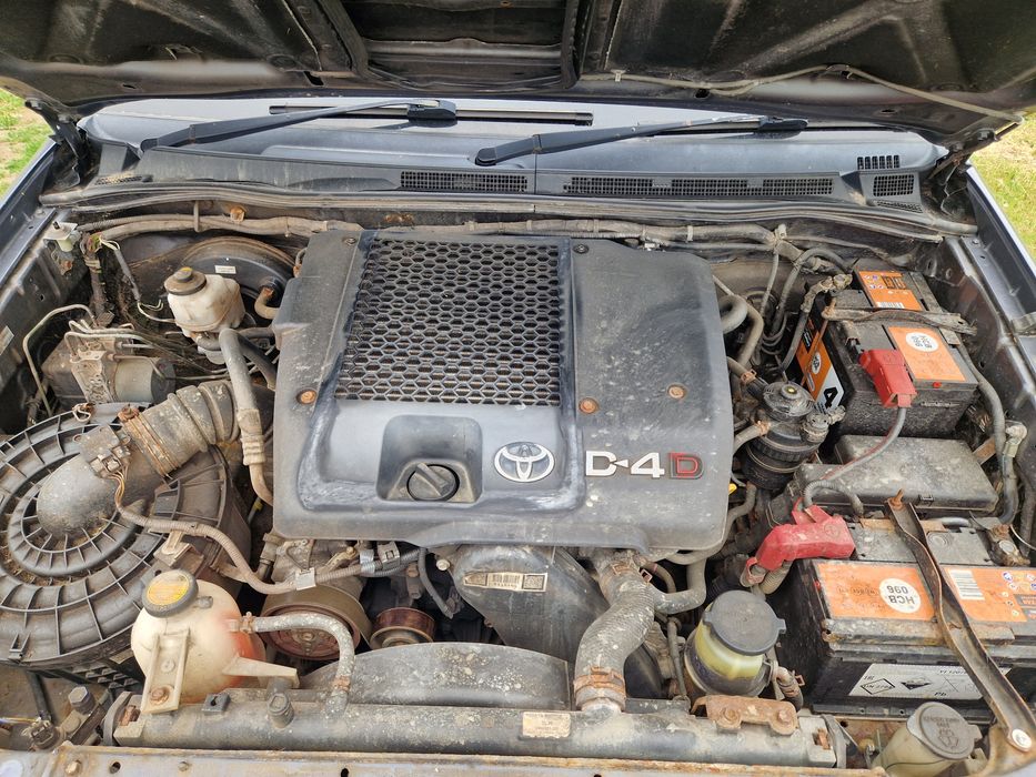 Dezmembrez Toyota Hilux Invincible 2006-2015 3.0 1KD-FTV