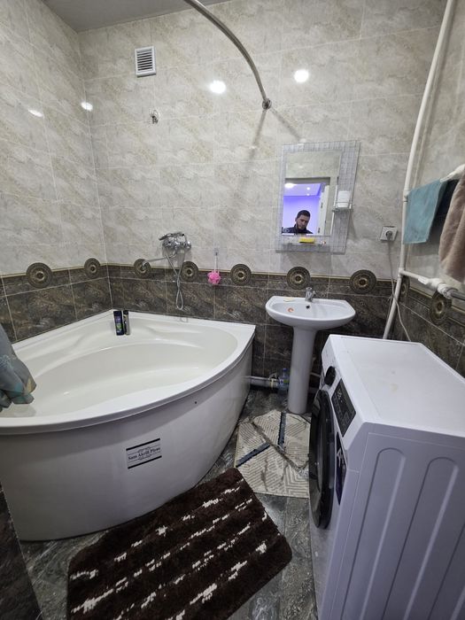 Yangi bozor oldida 3 xona