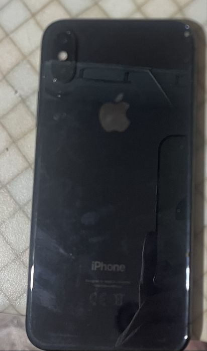 Продаю iPhone X