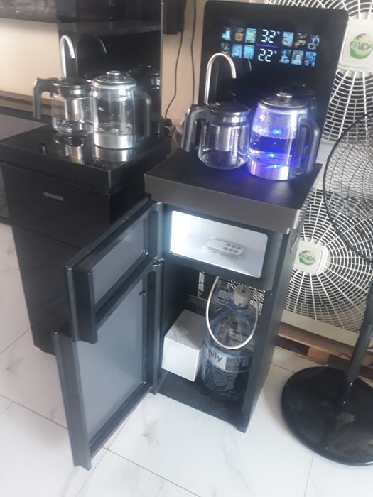 Кулер для воды Aiwa Malibu Gibrid с компрессором