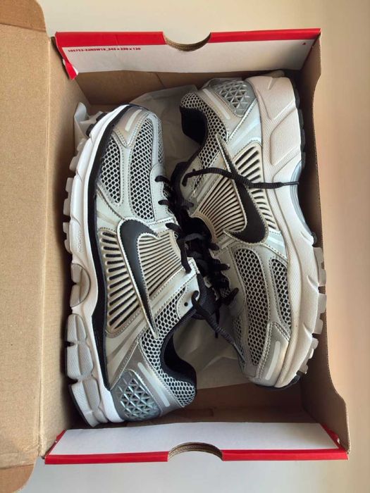 Кроссовки Nike Vomero 5, размер 45,5 евро