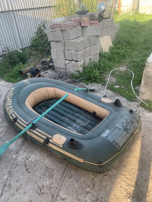 продам лодку одноместную