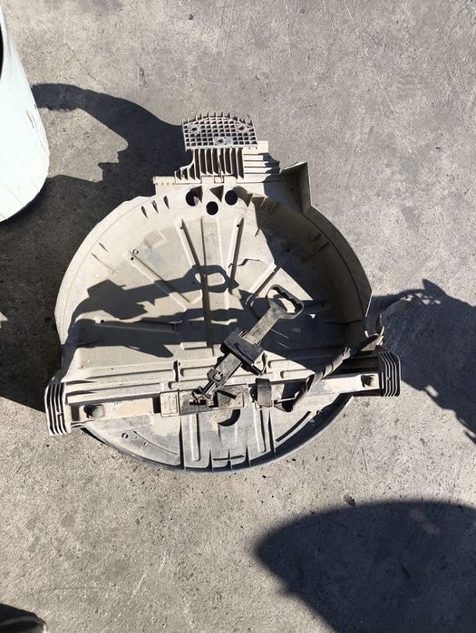 Механизъм за резервна гума за BMW X3 E83