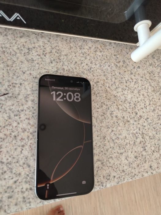 Iphone 16 про 256гб почти новый!