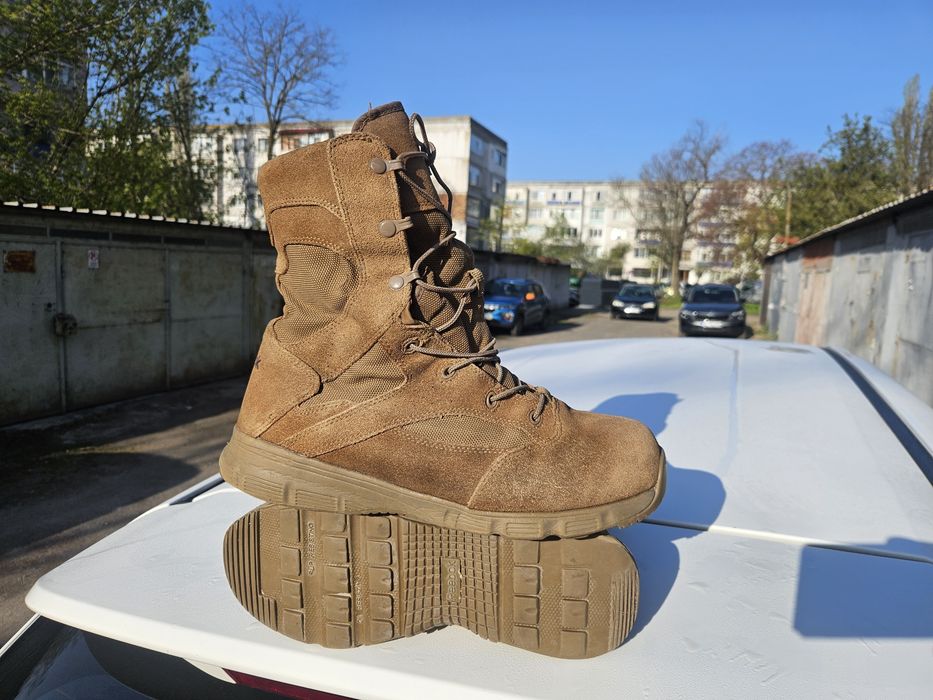 Bocanci vara Reebok 44