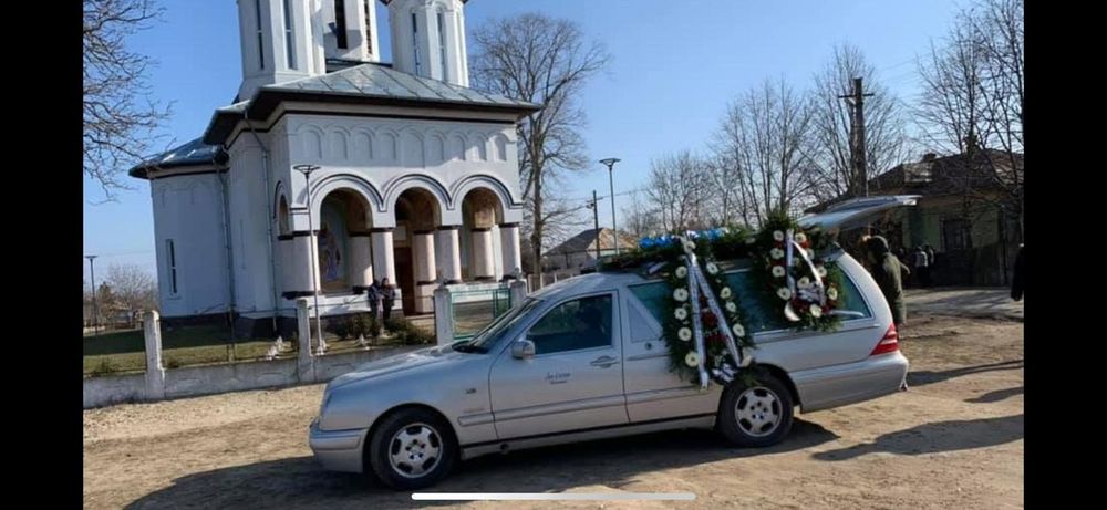 Vând Mercedes Benz dric funerar