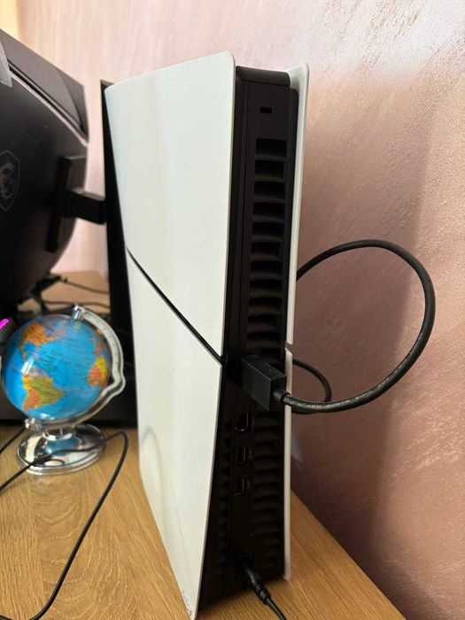 Playstation 5 digital (НОВА)