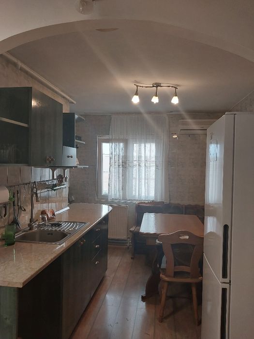 Apartament de închiriat