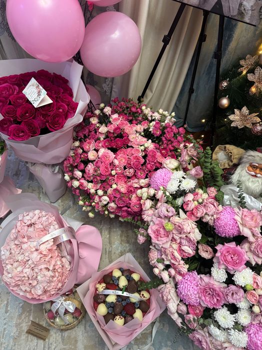 Есть разные букеты цветов