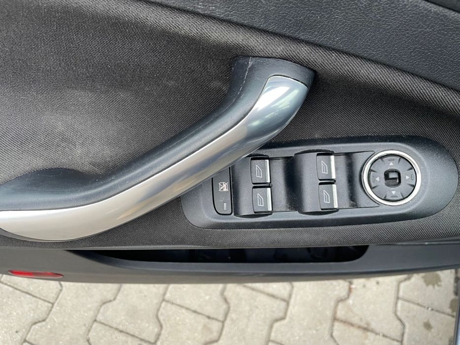 Vand Ford Mondeo Ghia