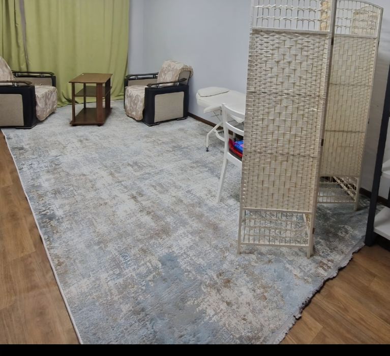 Ковёр в отличном состоянии