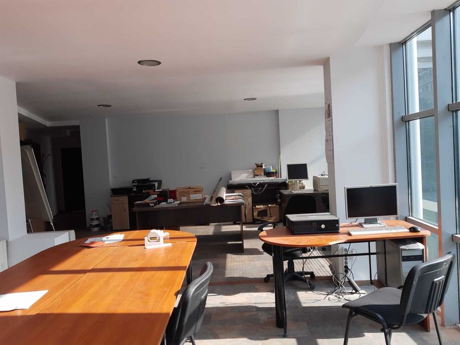 Продава се Офис в Силистра, Център - 94 кв.м за 946 €/кв.м - Снимка #13