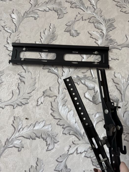 Продается Кронштейн