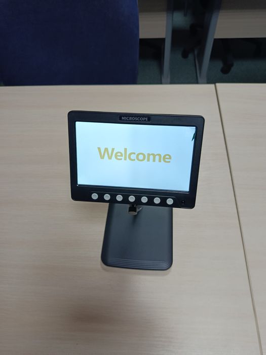 Microscop electronic cu display 18 cm