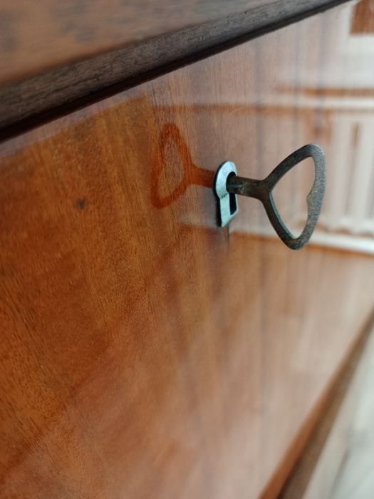 Секретер     гдр