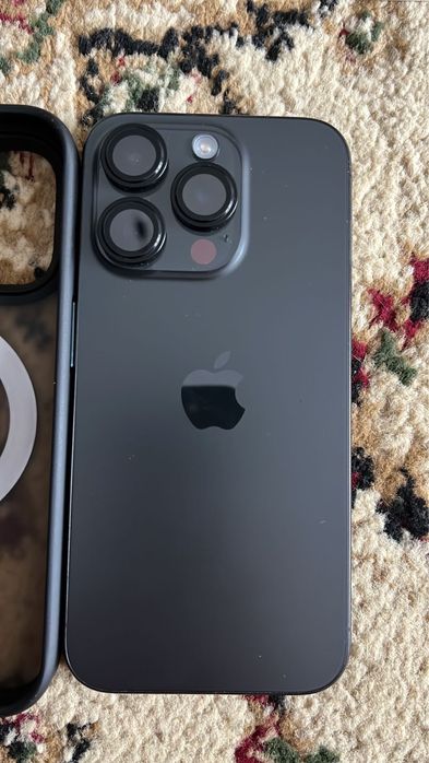 Продам айфон 15 про