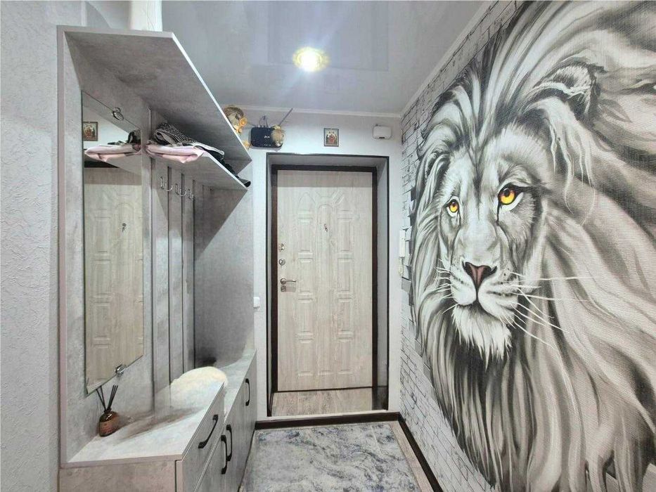 Продам 4 комн квартиру ул./ планировки