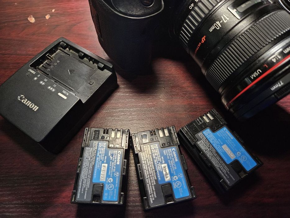 Canon mark 3 sotiladi