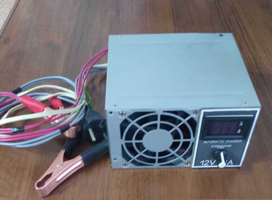 Импульсное зарядное устройство 220-12V/с 1 до 100A/Ч