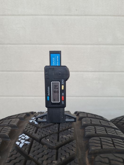Зимни гуми 4 броя PIRELLI SottoZero3 255 40 R20 дот 3621
