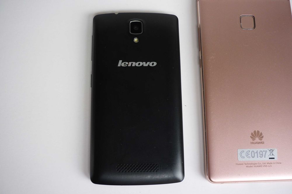 Смартфони неработещи - 2 бр. за 7 евро.