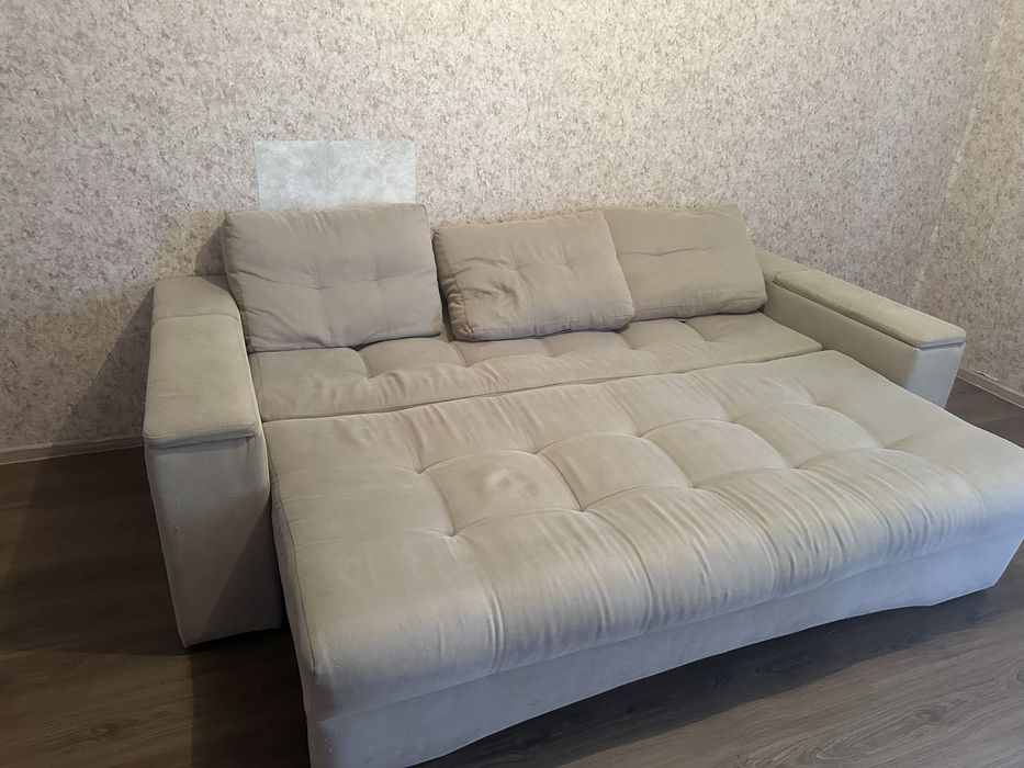 Продам два дивана
