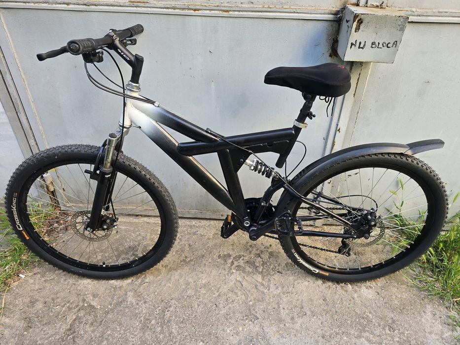 Bicicleta Mountain bike Shimano suspension