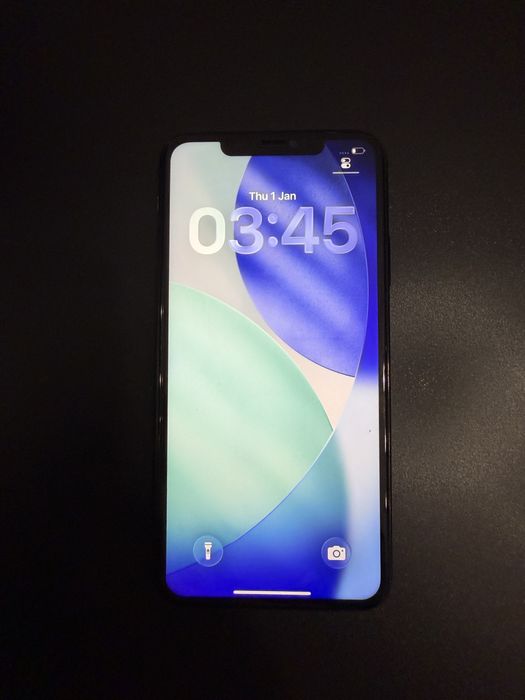 Iphone 11 Pro Max, green , 64 GB , se restarteaza !