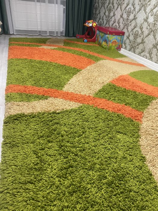 Ковер шагги 2*4 в хорошем состоянии