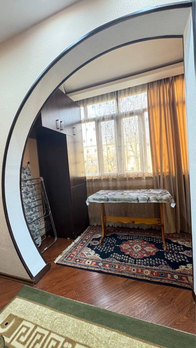 Срочно сдается в аренду 2 ком 3 этаж ор.р тарговый центр