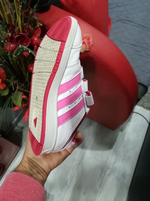 Маратонки за момиче  ADIDAS - N33/естествена кожа