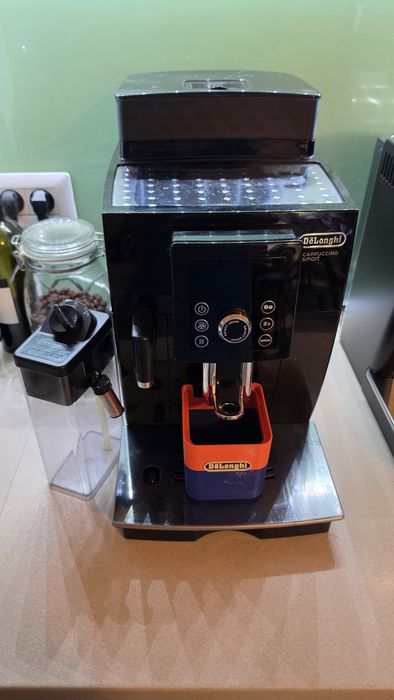 Espressor automat DeLonghi Cappuccino Smart