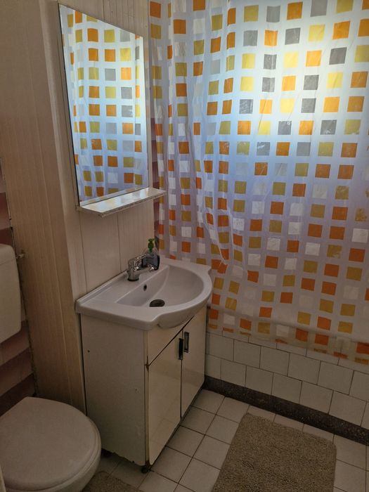 Apartament 3 camere de închiriat