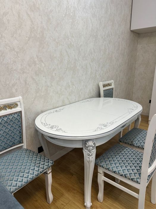 Продам стол со стульями