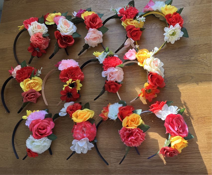 Дидема с цветя за народни танци