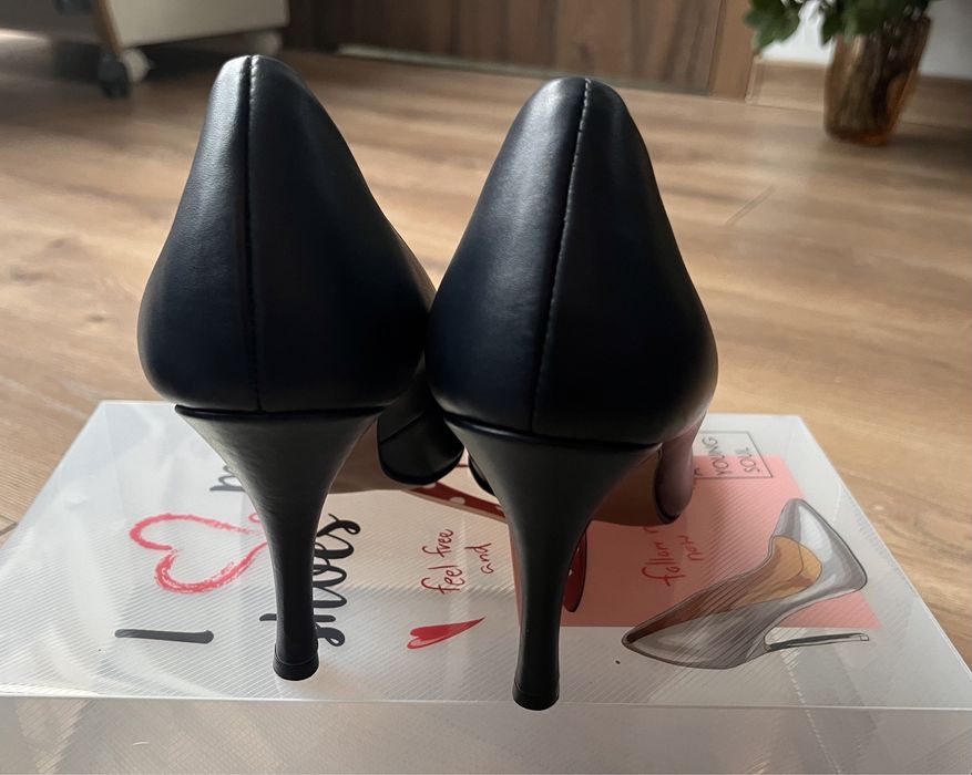 Дамски обувки на ток, НОВИ, Lazzarini, естествена кожа, 40 номер